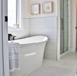 Alameda 2450 Master Ensuite with free-standing tub and separate shower