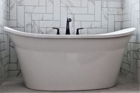 Radville III Free-standing Tub with Ceratec Glamour tile